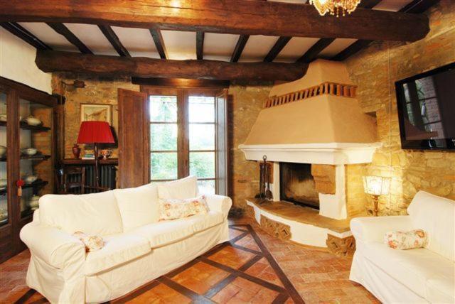 Cascina La Buca Vendégház Castello di Serravalle Kültér fotó